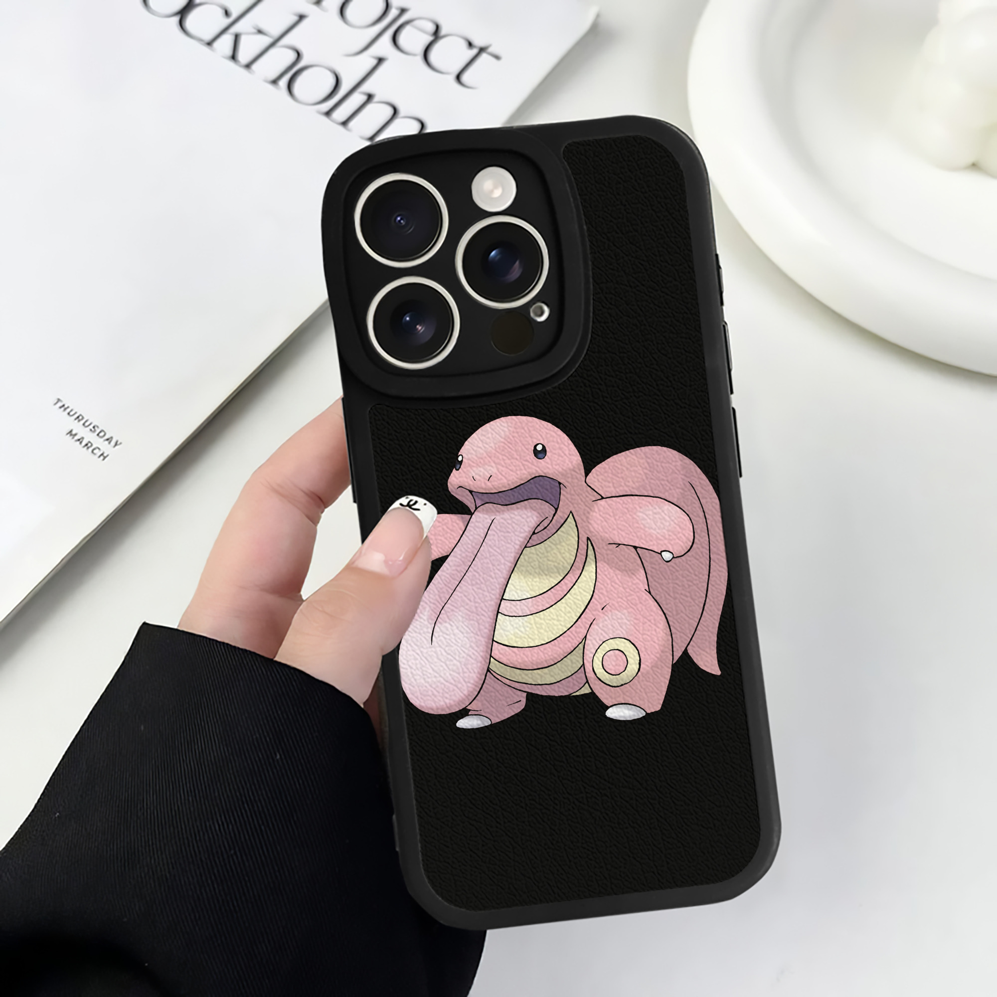 （画像用） ポケットモンスター Pokémon 【iPhone 16シリーズ対応】シリコンスマホケース（レザー調） 材質：シリコン